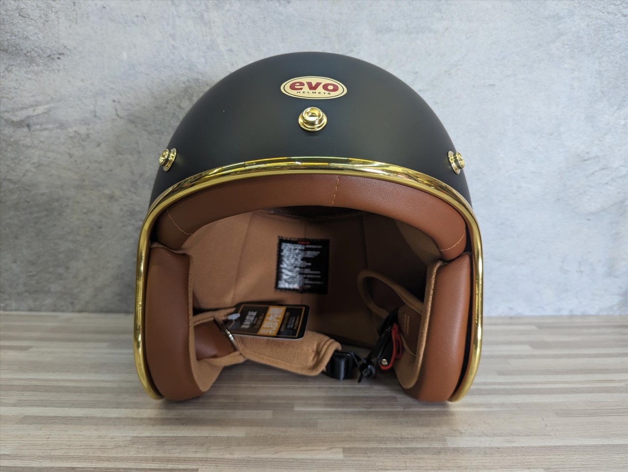 《遠古騎士》EVOCA310 乳膠金條 平黑 復古騎士帽 安全帽 插扣