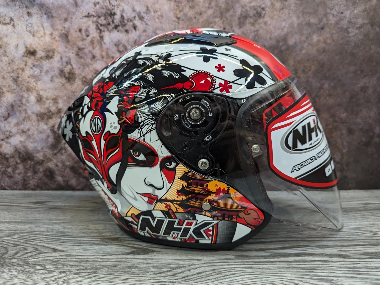 《遠古騎士》NHK S1 GP PRO 藝妓 (Geisha) 黑紅 內藏墨片半罩式安全帽