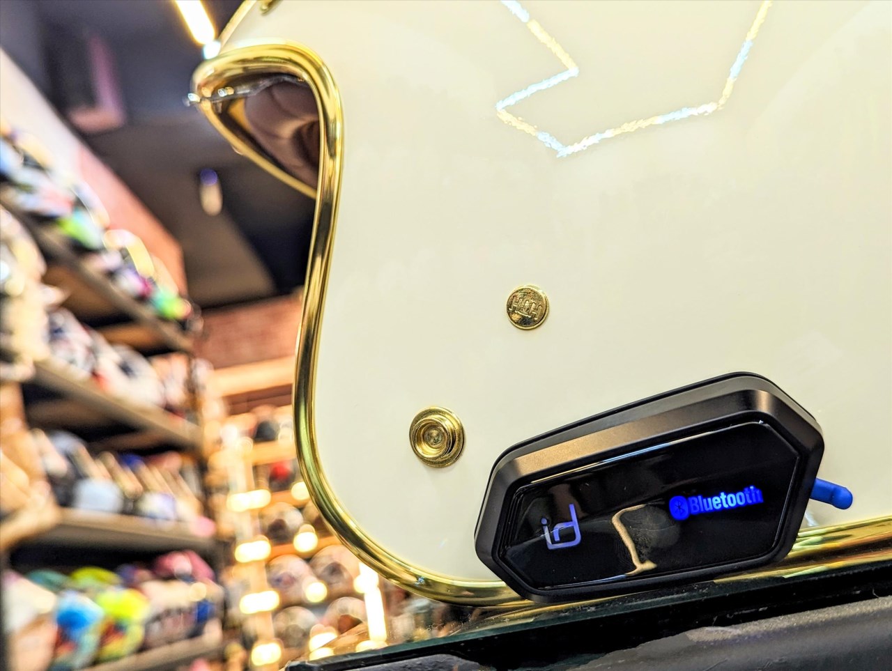 《遠古騎士》id221 MOTO A2 Pro 安全帽藍芽耳機 雙人對講音樂分享 中文語音