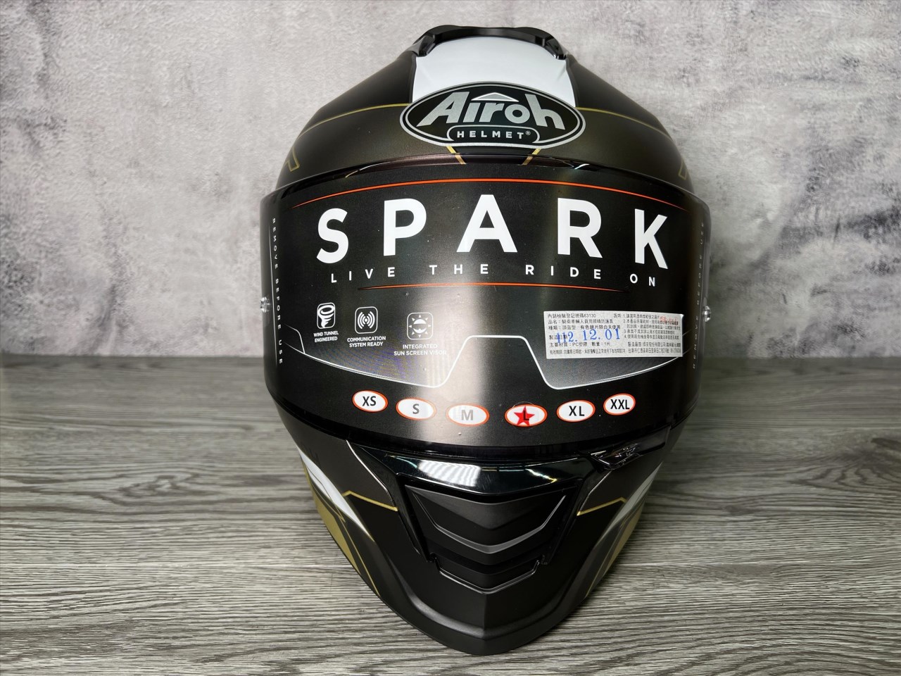 《遠古騎士》AIROH 義大利 SPARK #10 消光黑金 全罩帽 安全帽