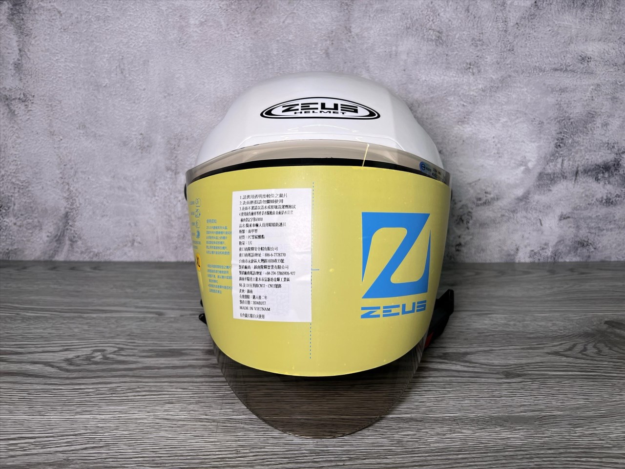 《遠古騎士》瑞獅 ZEUS 229B 亮白 飛行帽 輕量化 半罩 安全帽