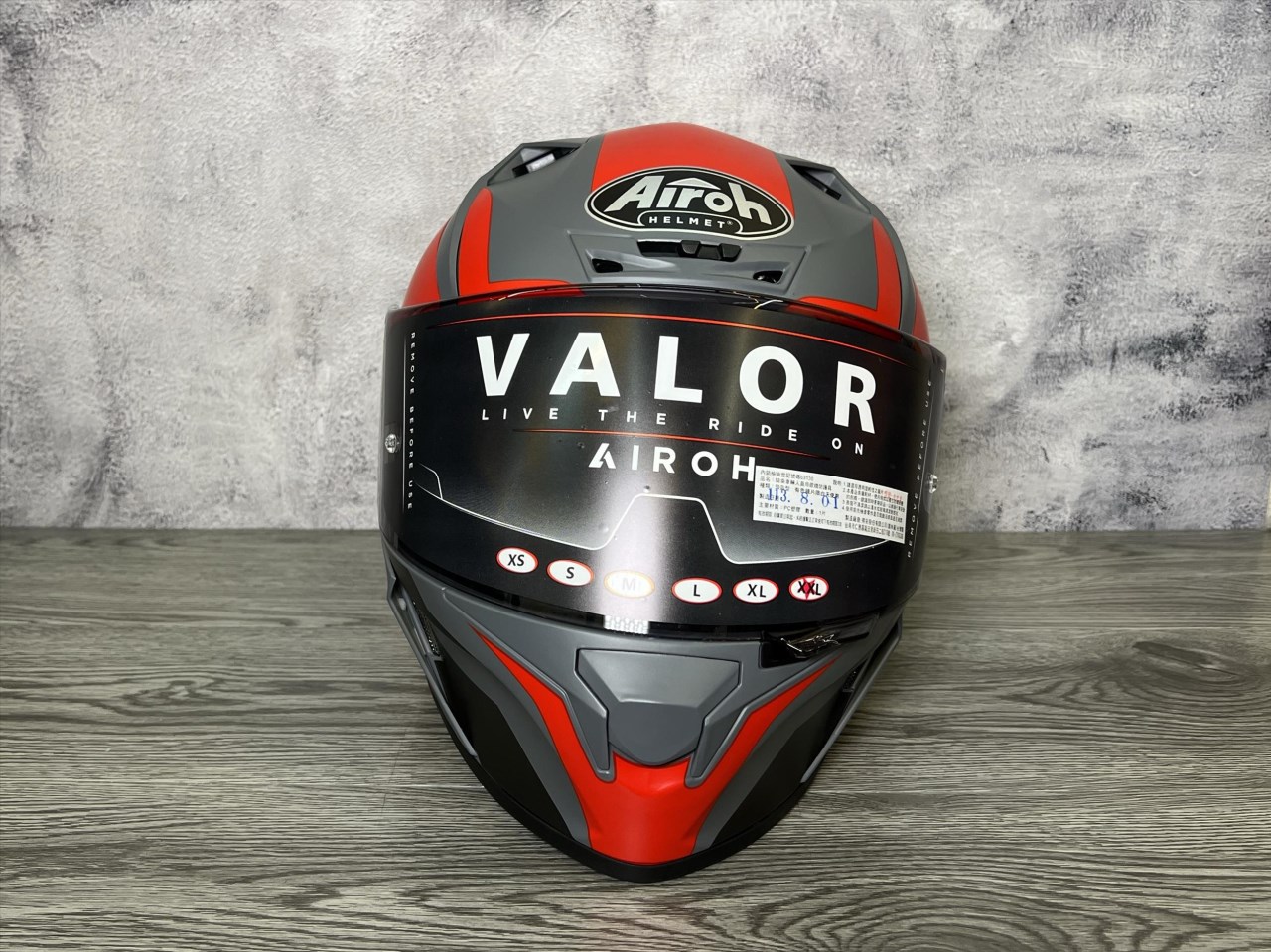 《遠古騎士》AIROH 義大利 VALOR #3 消光水泥灰紅 全罩 安全帽 輕量 通風