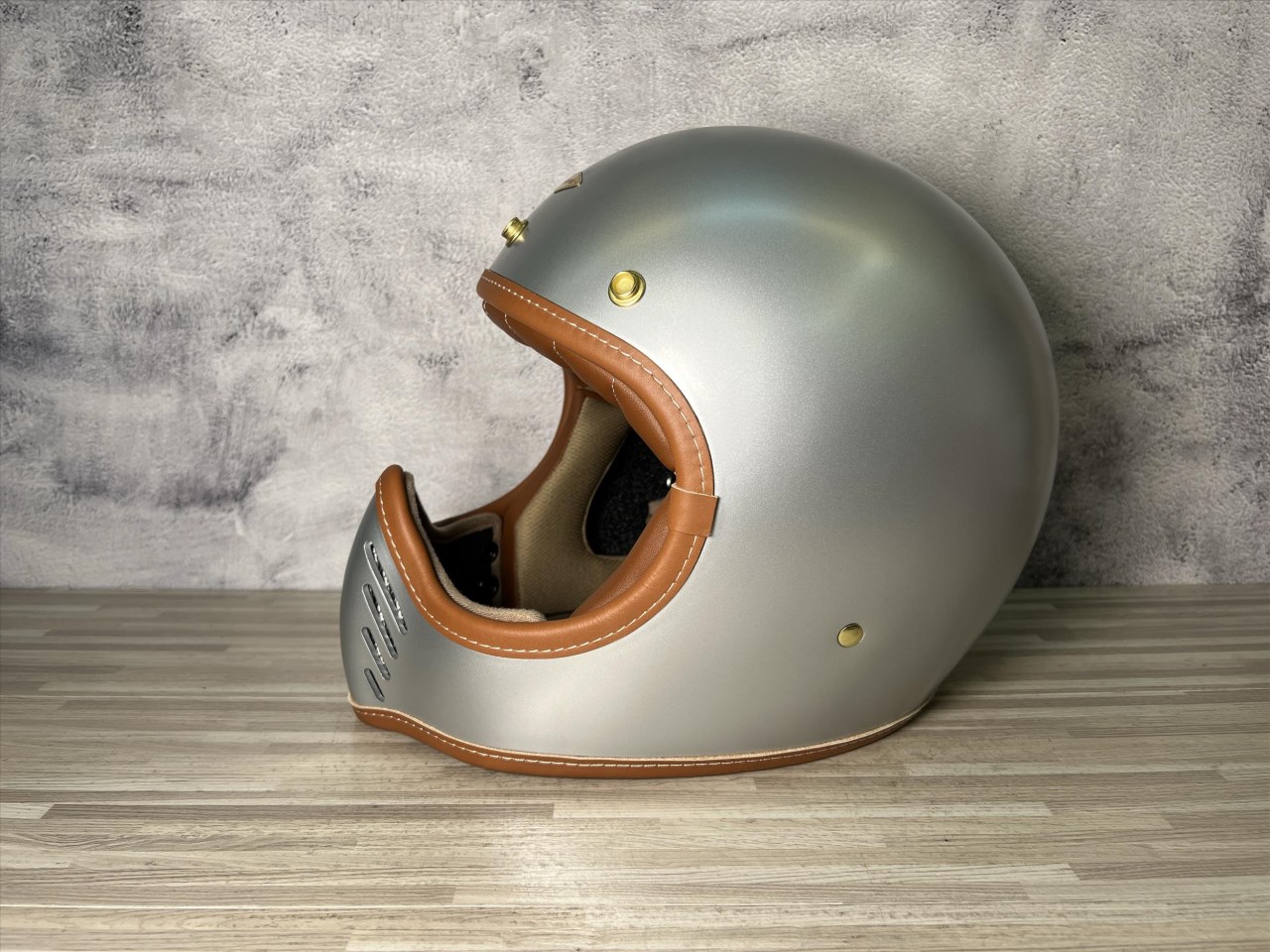 《遠古騎士》Feture 飛喬 STEVEN CUSTOM史帝文 亞光冰島銀 全罩山車帽