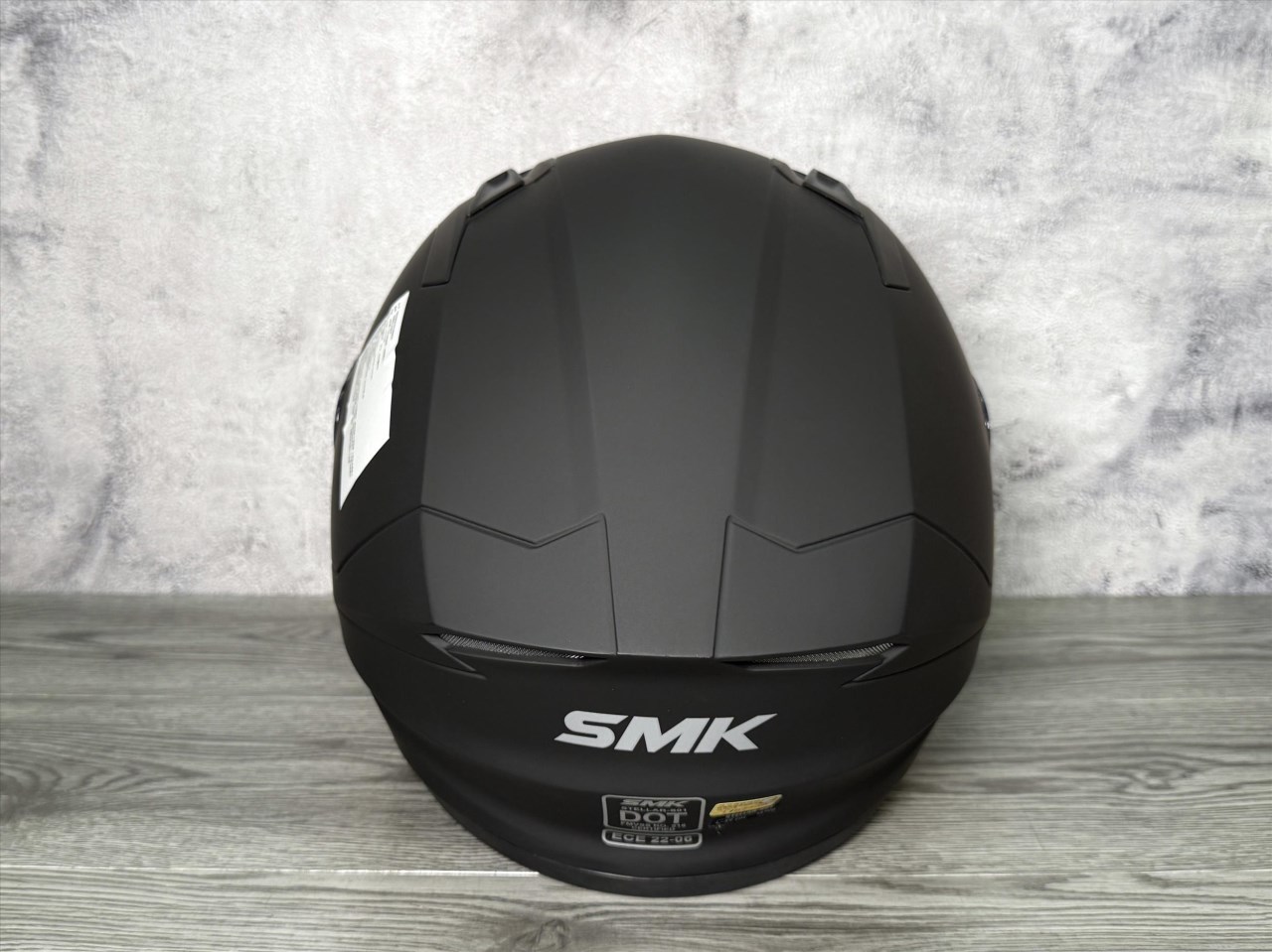 《遠古騎士》SMK 全罩安全帽 STELLAR UNICOLOUR 霧面黑 MA200