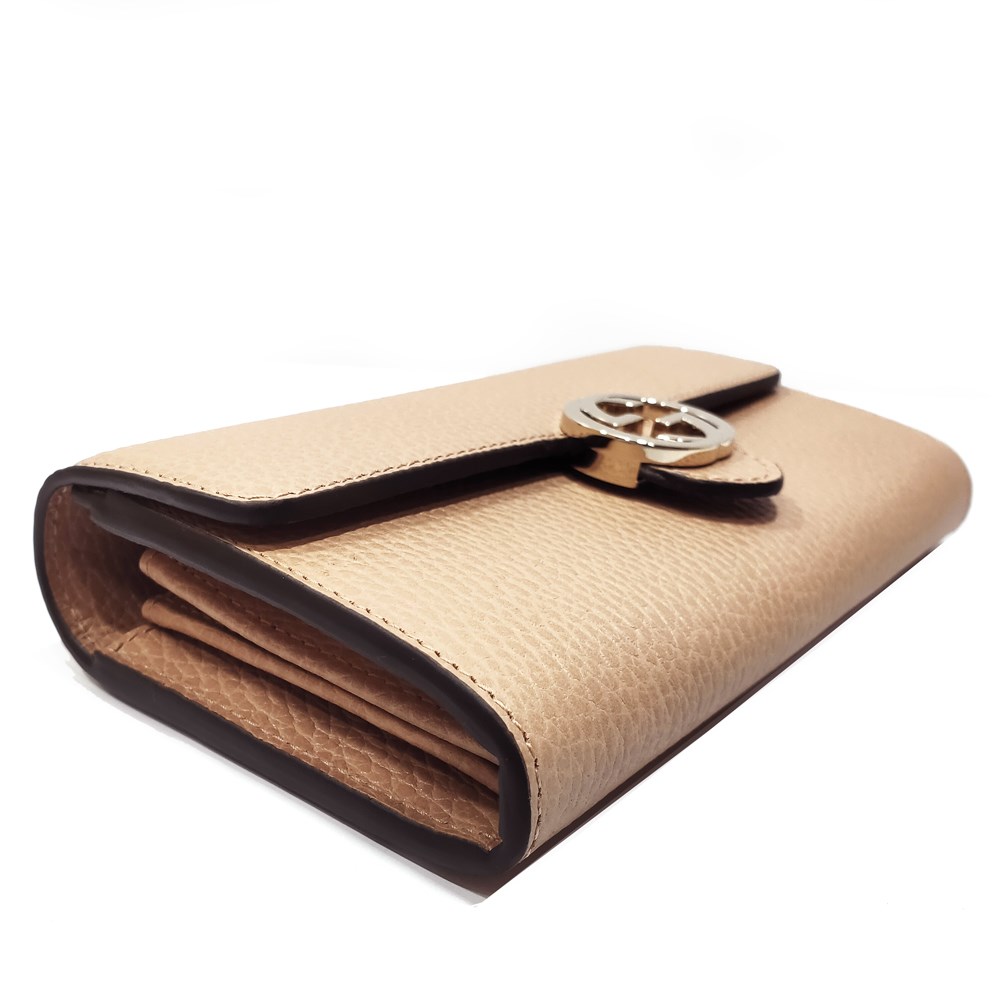 【GUCCI 】615524 經典GG金屬LOGO荔枝紋牛皮暗釦長夾(膚色)