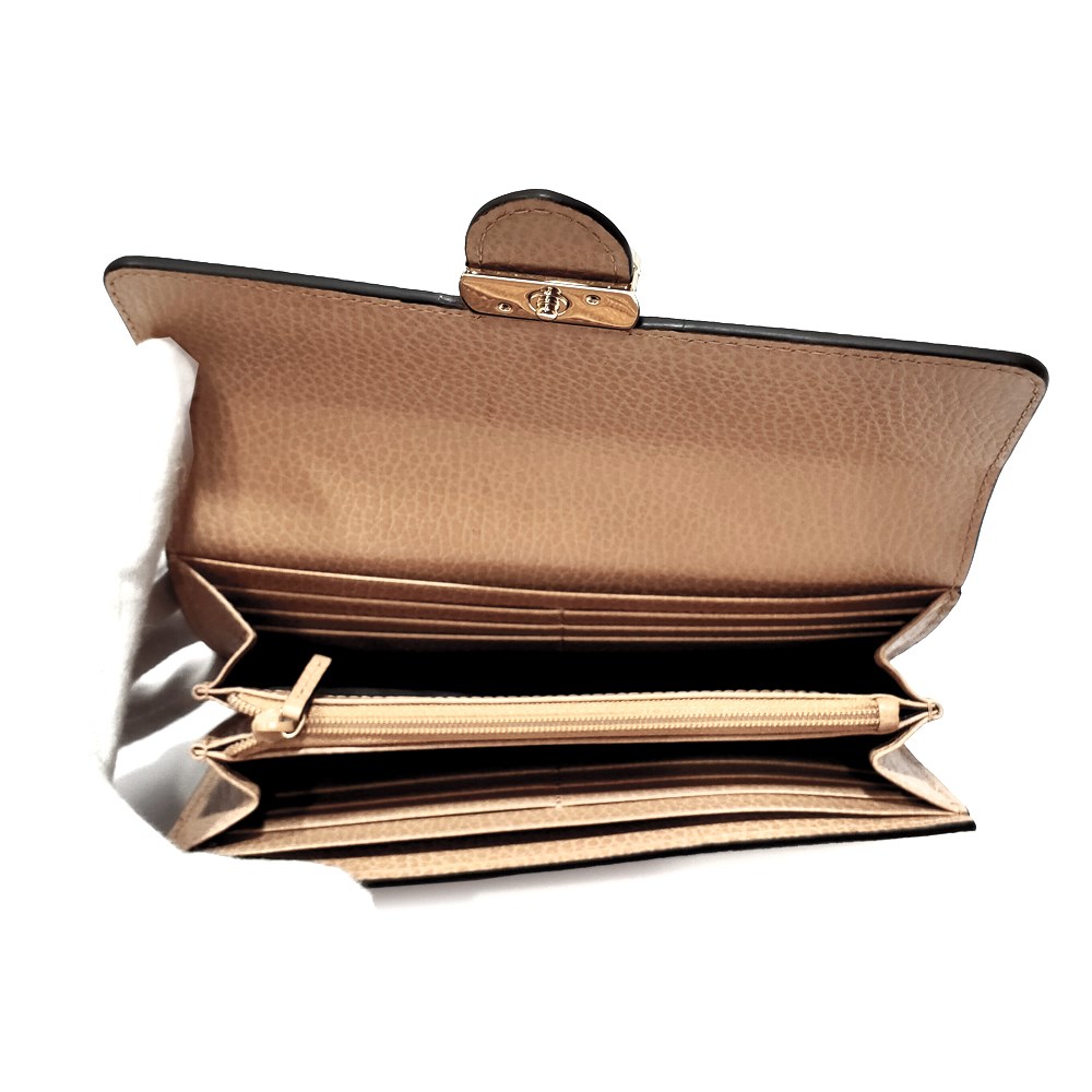 【GUCCI 】615524 經典GG金屬LOGO荔枝紋牛皮暗釦長夾(膚色)
