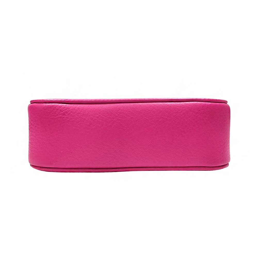 【Balenciaga 】552372 經典EVERYDAY系列品牌字母烙印小牛皮相機斜背包(桃紅-XS號)