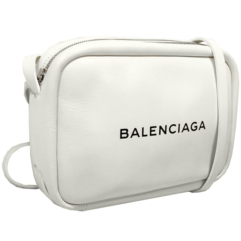 【Balenciaga 】489812 經典EVERYDAY系列品牌字母烙印小牛皮相機斜背包(白色-S號)