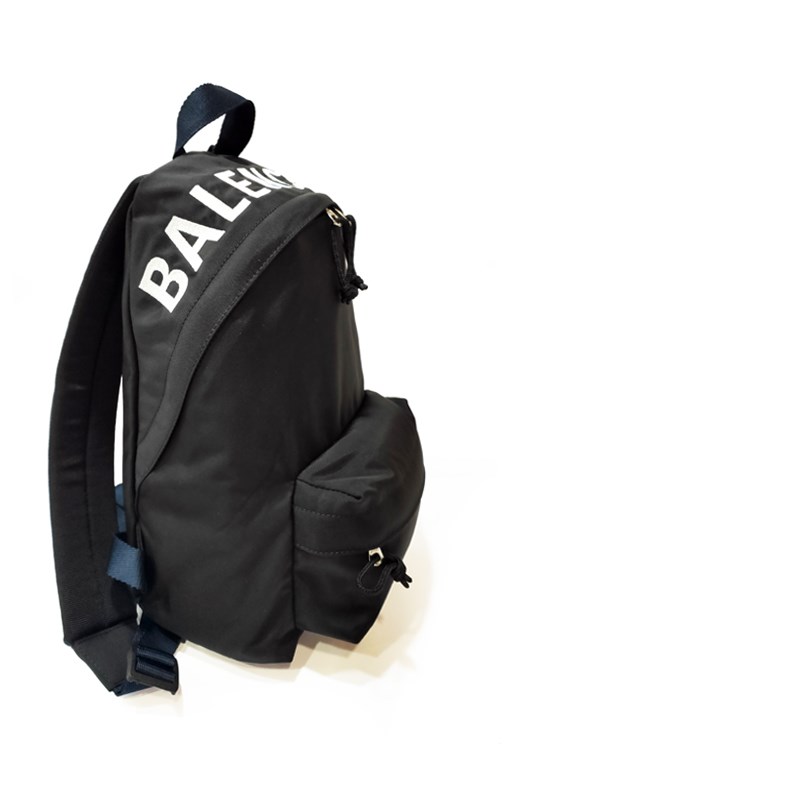 【Balenciaga 】565798 Wheel系列刺繡大LOGO尼龍後背包/雙肩包(黑色)