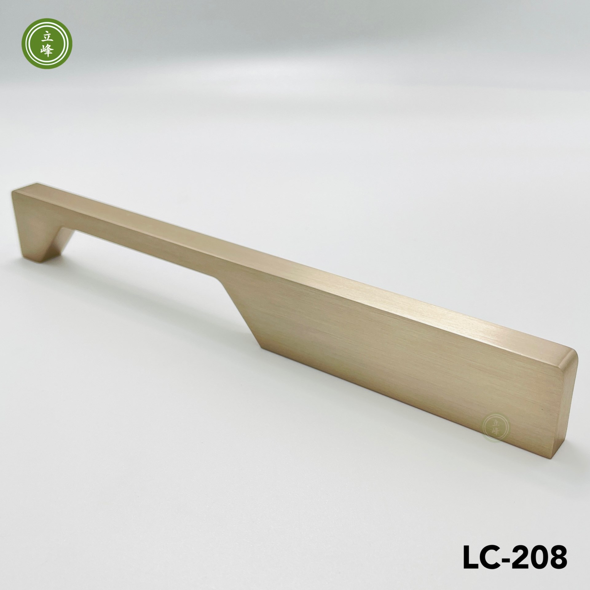 LC-208 霧銀色