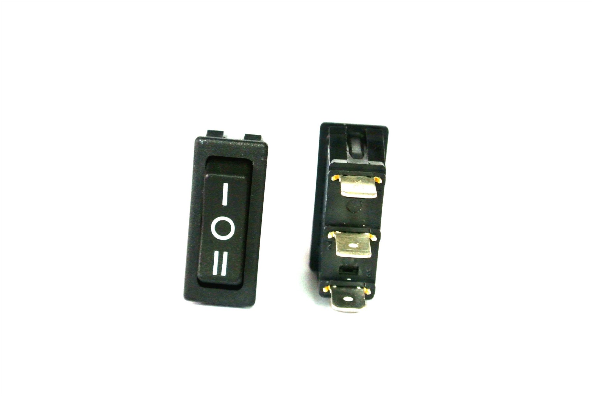 3P3段 開關 I/O/II  A13