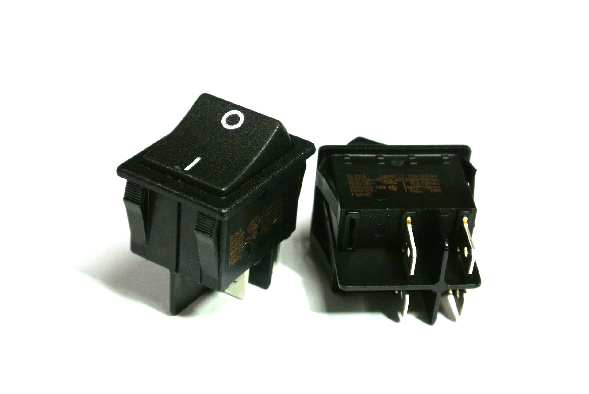 4P2段 開關 I/O C11
