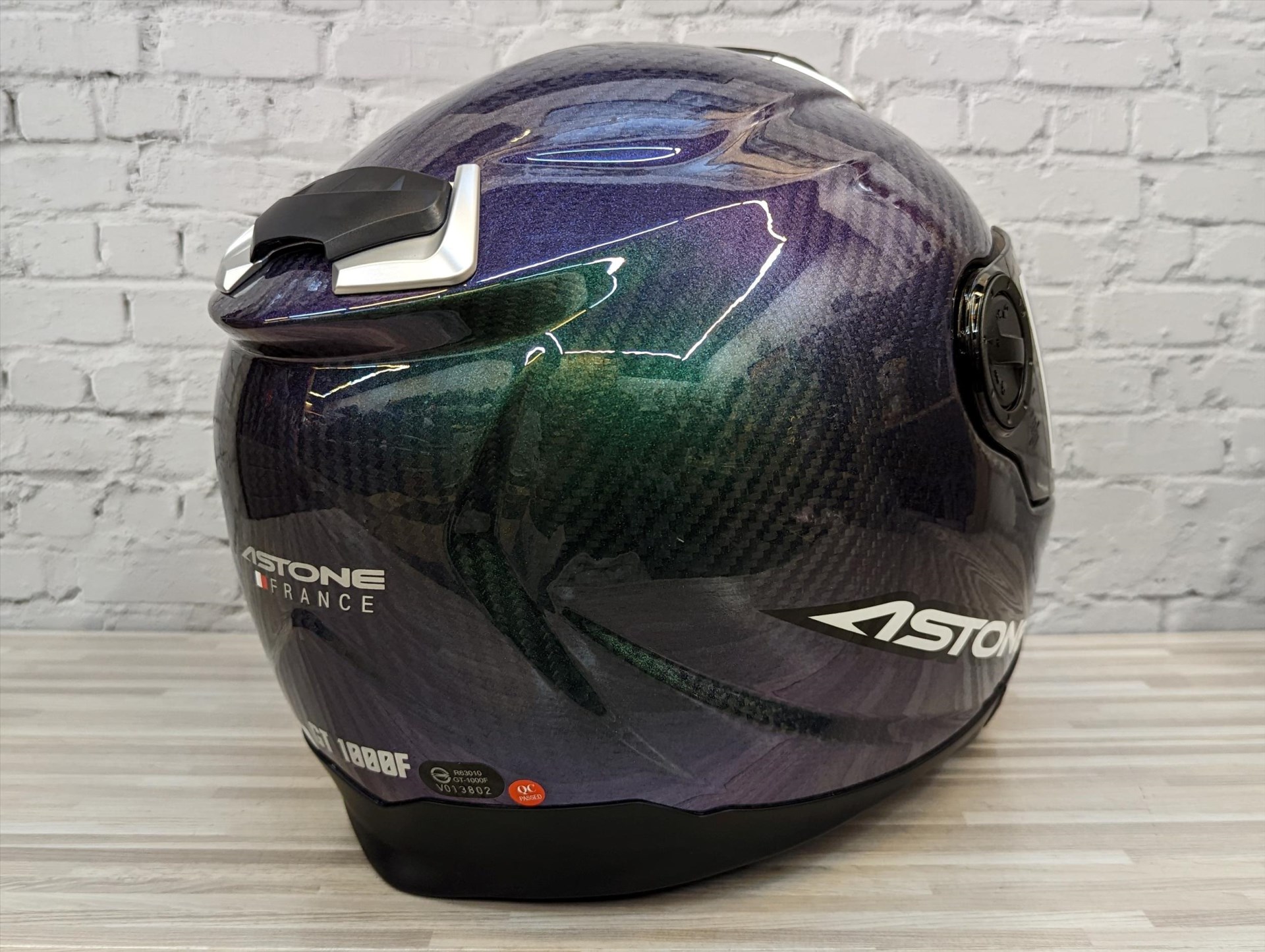 《遠古騎士》ASTONE GT1000F 變色龍 綠紫 碳纖維 雙鏡片雙D扣全罩安全帽