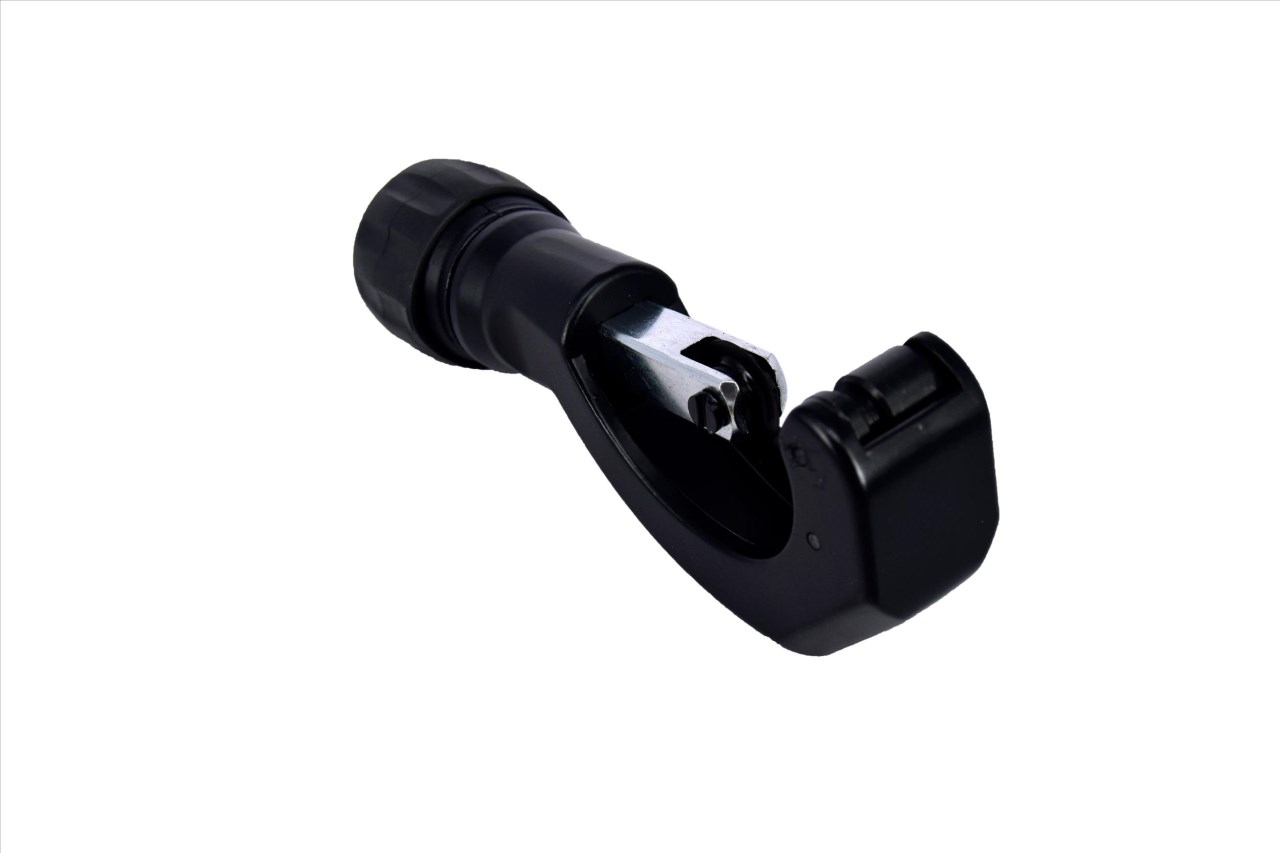 88-898 自動進刀切管器 3-32mm