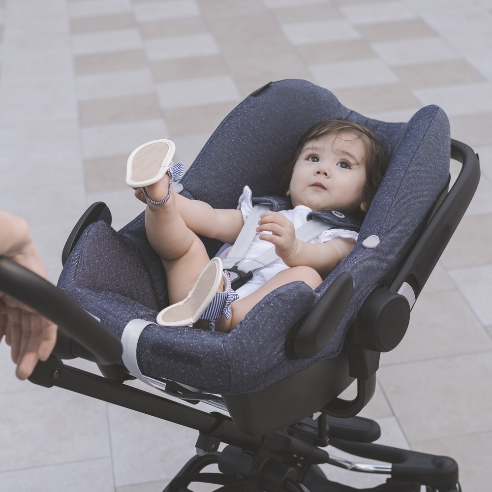 unilove 英國On The Go馬奇車