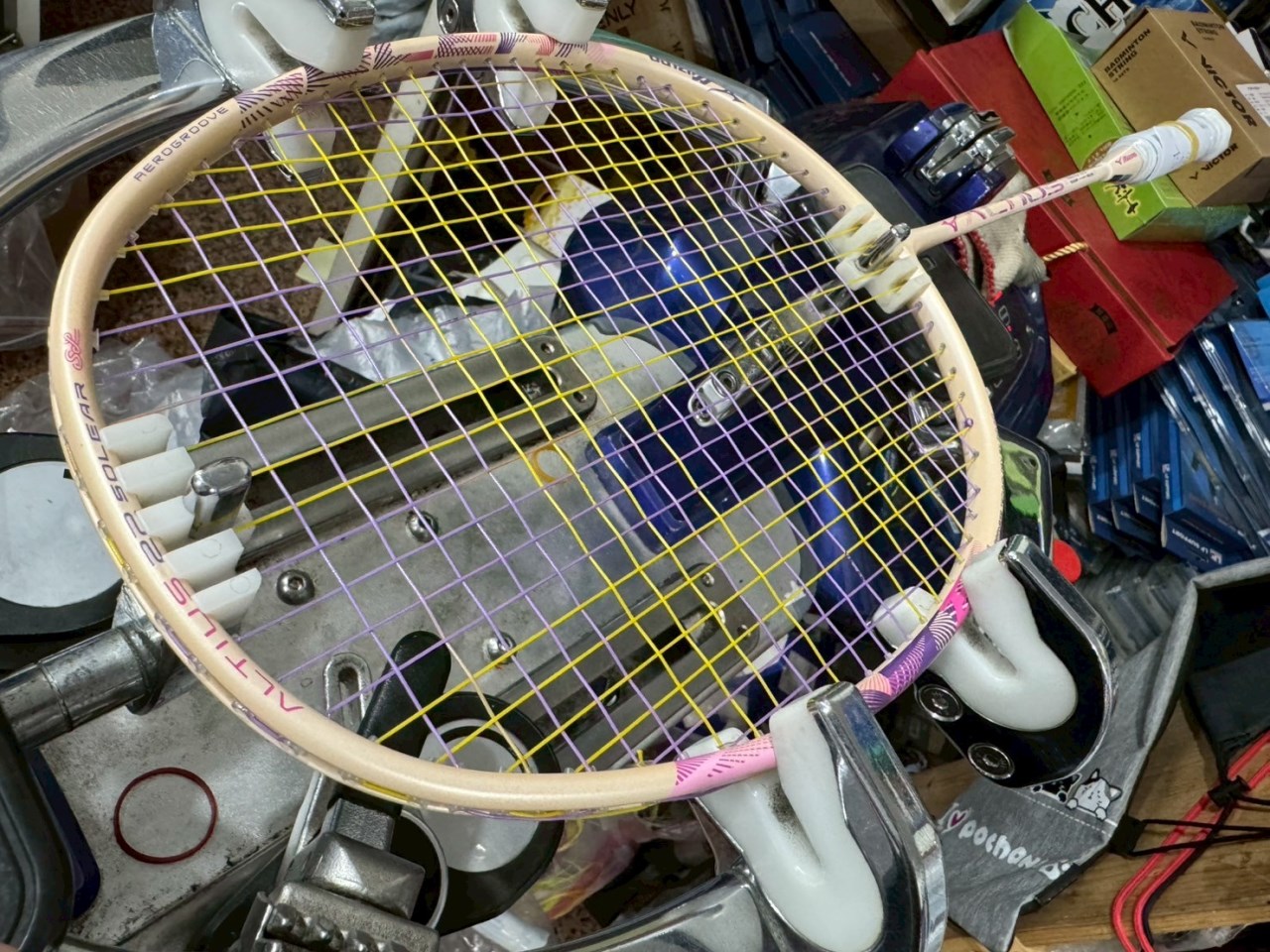 6UG6 粉色 (羽球世家) 美津濃 極輕快 羽球拍 ALTIUS 22 SOLEAR SL 附絨布袋 73GTB52201