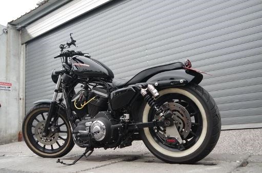 HARLEY DAVIDSON SPORTSTER XL883 H2 後避震器