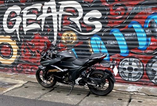 SUZUKI GIXXER SF 250 (21) H2P 後避震器