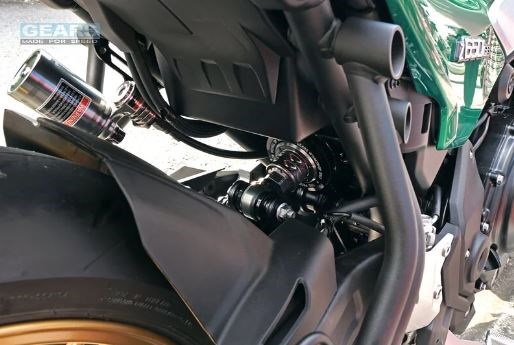 KAWASAKI Z650 RS (22) H2P 後避震器