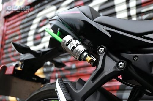 KAWASAKI NINJA 650 (21~) H2P 後避震器