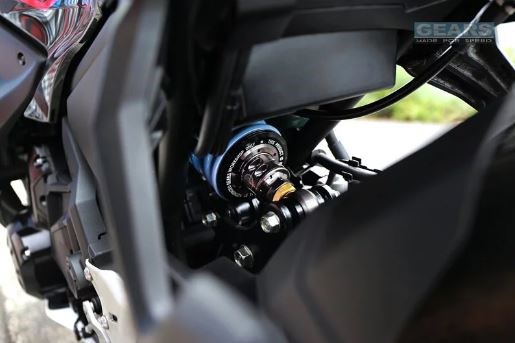KAWASAKI NINJA 650 (21~) H2P 後避震器