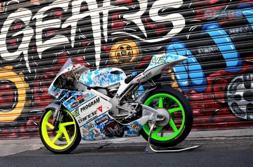 HONDA NSF 250 H2P 後避震器