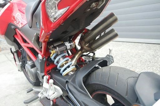 BENELLI TNT135 H2P 後避震器