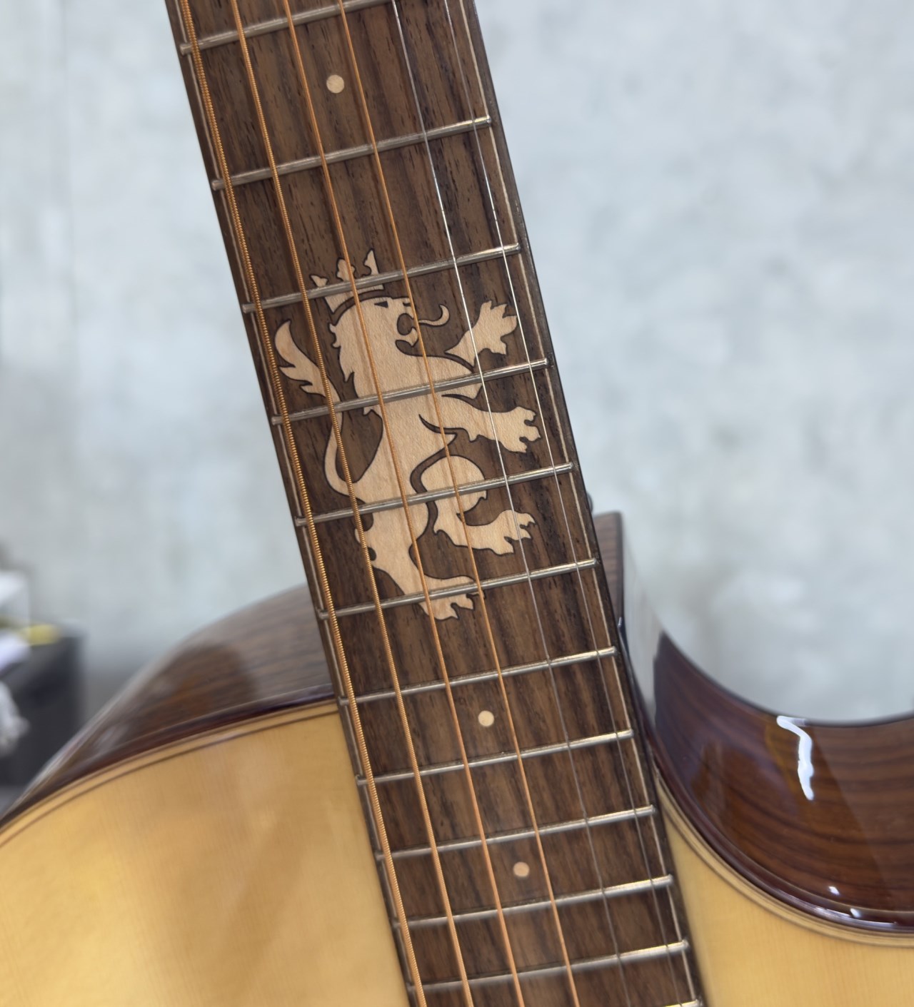 Randon王者之獅-雲杉木面單40吋民謠吉他