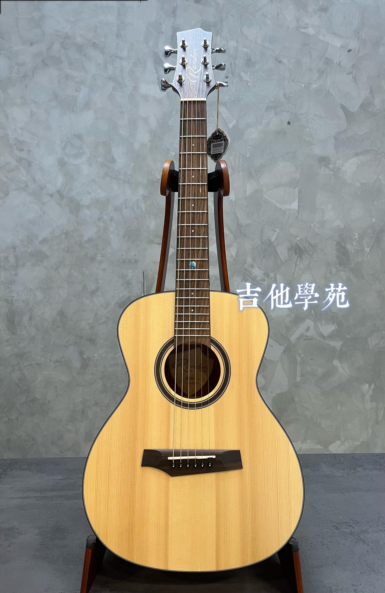 Randon雲杉面板35吋旅行吉他