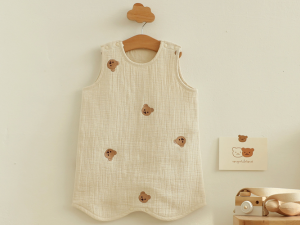 刺繡小熊 嬰幼兒包屁衣 連衣背心 居家背心