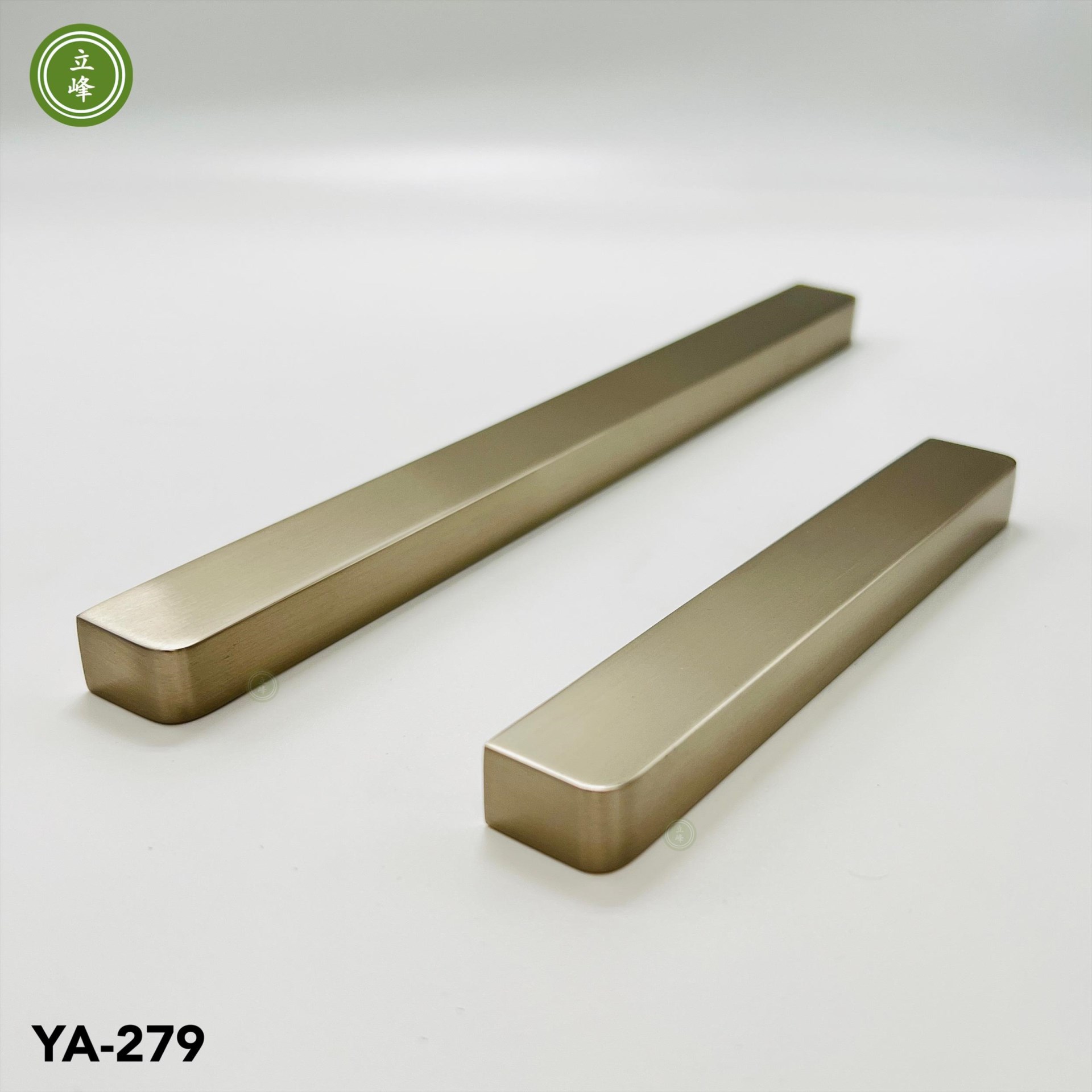 YA-279 【霧銀】把手 