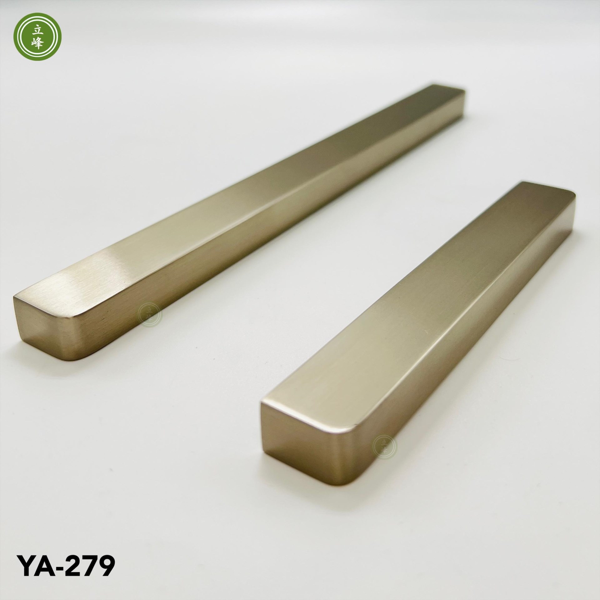 YA-279 【霧銀】把手 