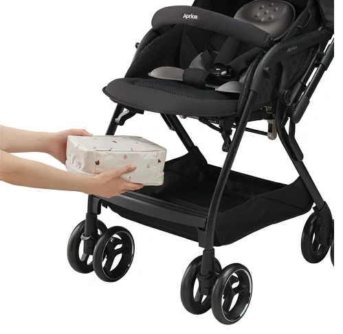 Aprica  Optia Cushion Grace 雙向自動四輪推車