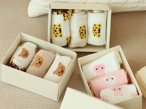 韓國製 Chezbebe 品牌小熊  嬰幼兒中長襪 防滑襪 (3入組)