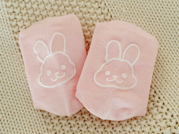 韓國製 Chezbebe 品牌小兔  嬰幼兒長襪 防滑襪 (4入組)