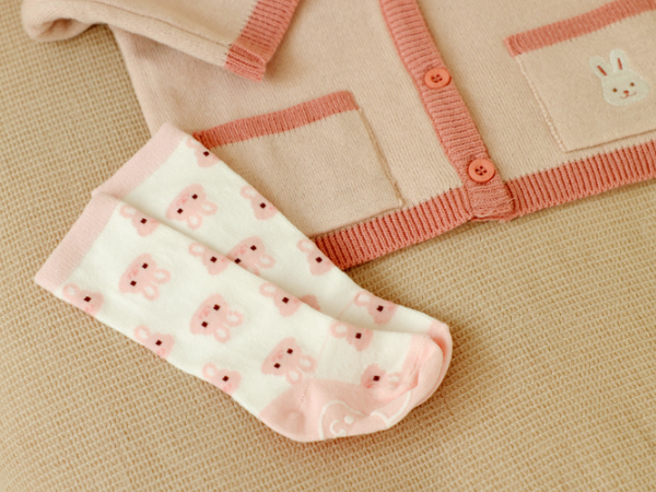 韓國製 Chezbebe 品牌小兔  嬰幼兒長襪 防滑襪 (4入組)