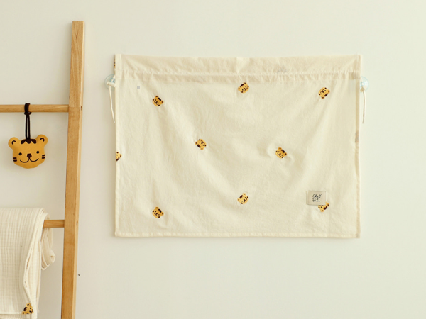 韓國製 Chezbebe 品牌刺繡小虎 車用窗簾 遮光簾