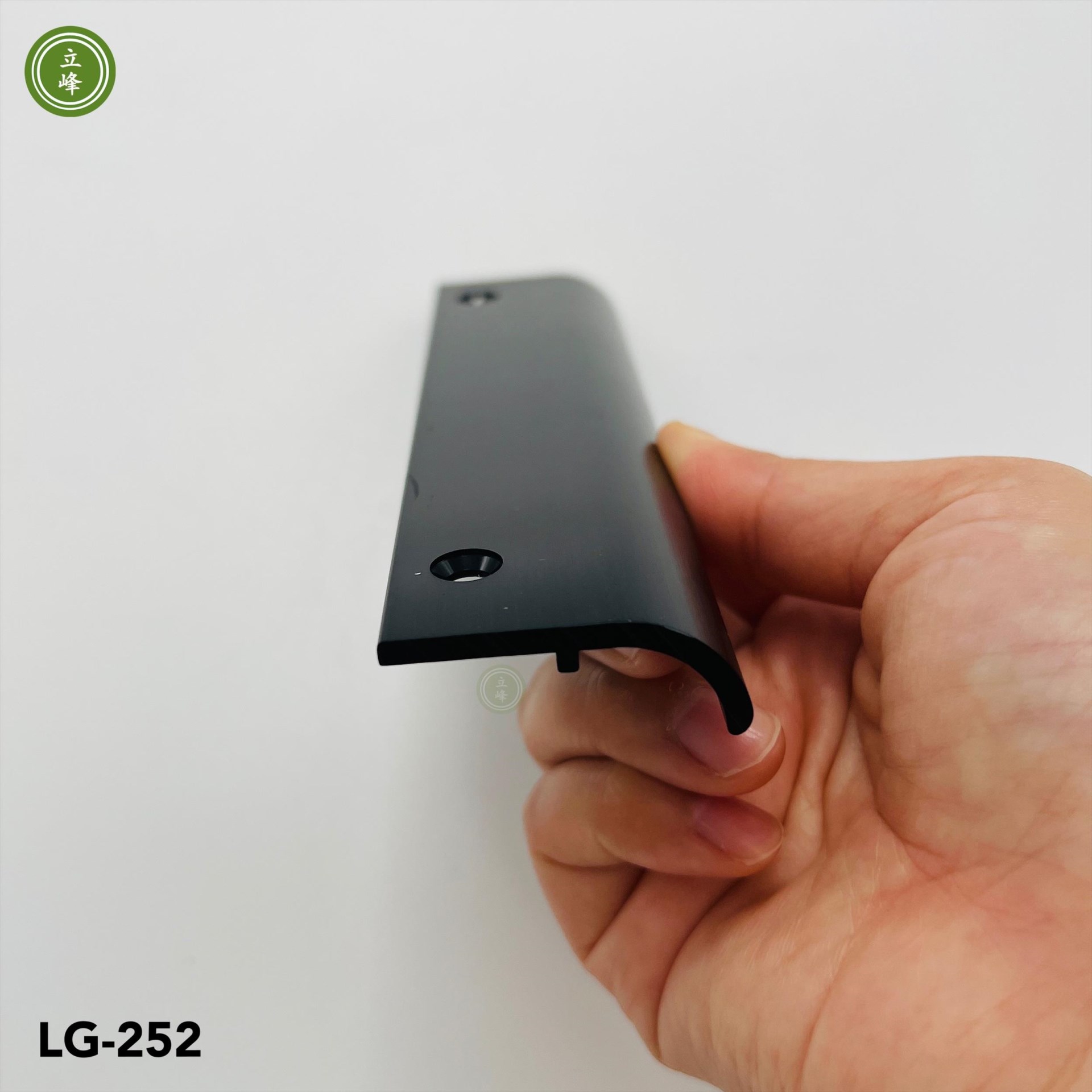 LG-252 L型 一片型把手【黑色】 