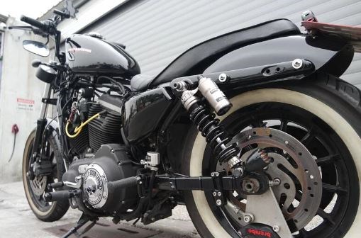 HARLEY DAVIDSON SPORTSTER XL883 EV 後避震器