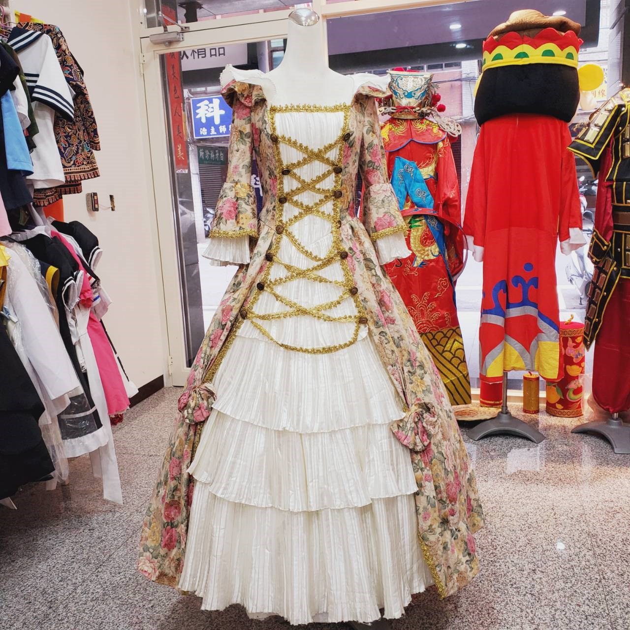 宮廷服/田園棕花