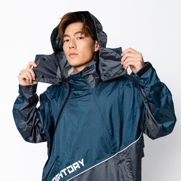 《遠古騎士》Outperform 奧德蒙 EVO終結者斜開雙拉鍊專利連身式雨衣 墨綠