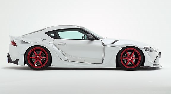 HKS 高級車身套件