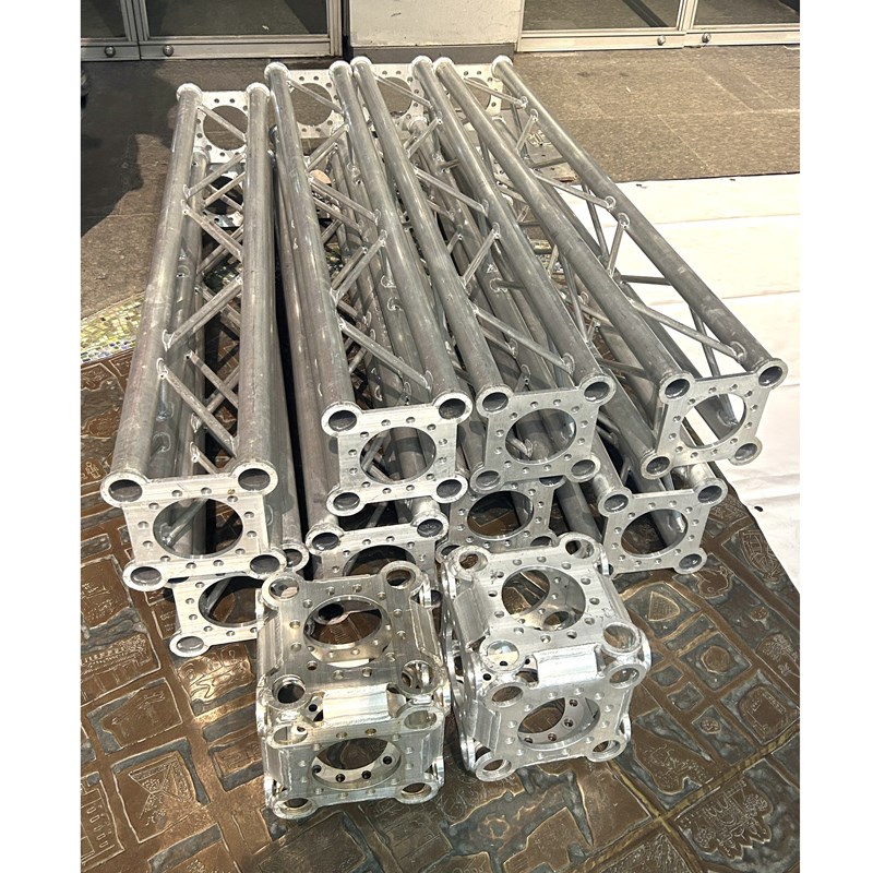 器材出租-TRUSS結構350x900範例+大圖輸出施工安裝(非販售)-依造尺寸及距離報價/多日優惠另洽 