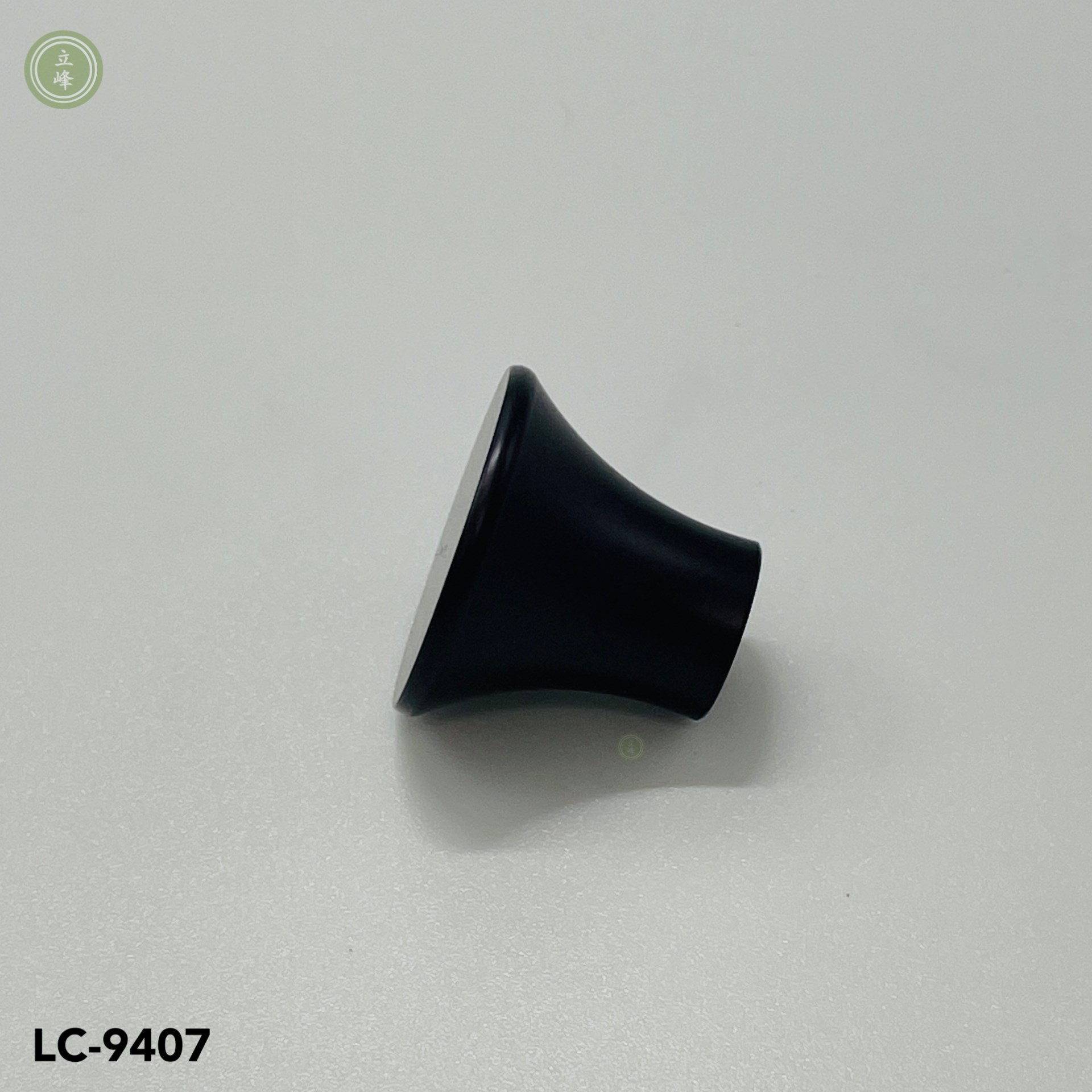 LC9407鐵灰