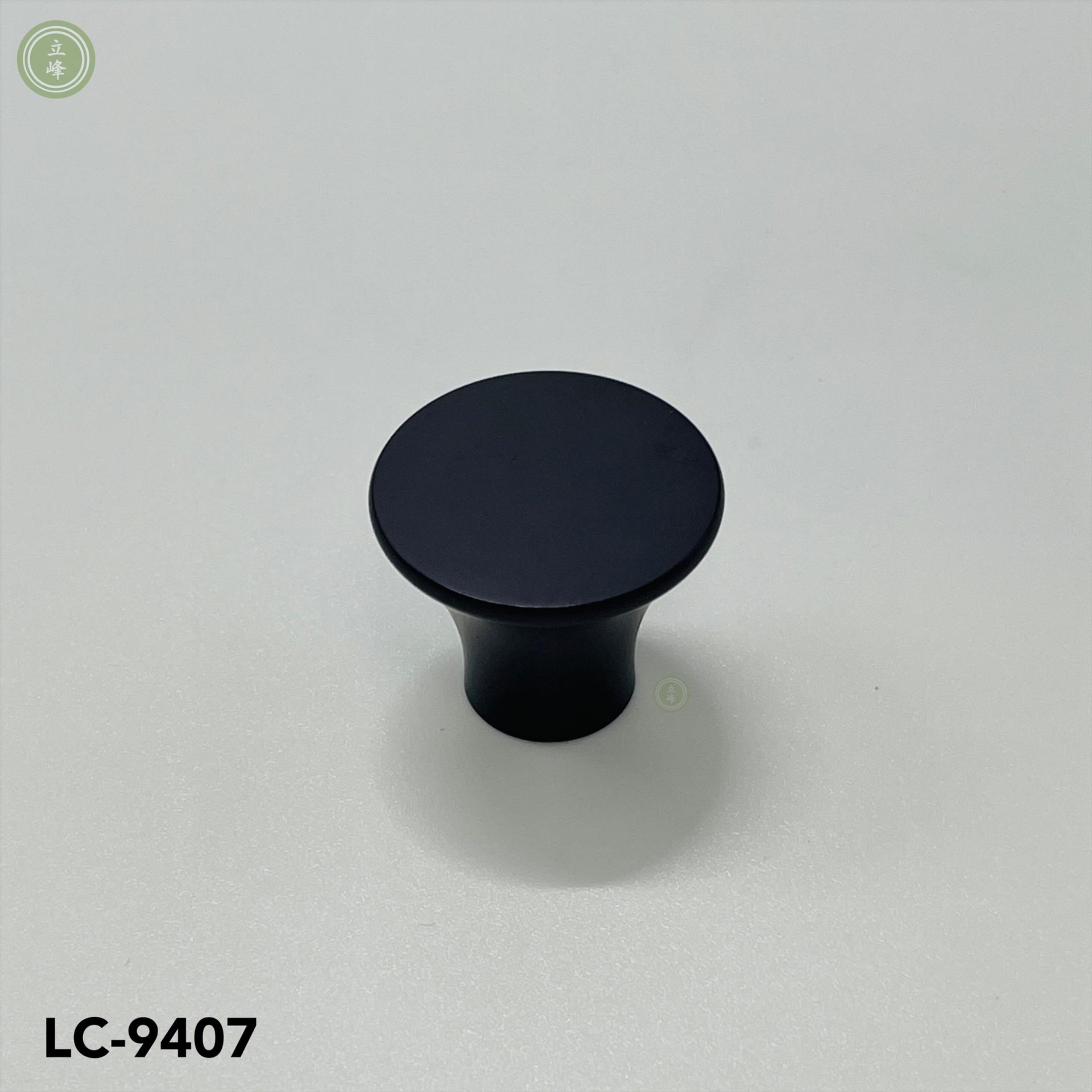 LC9407鐵灰