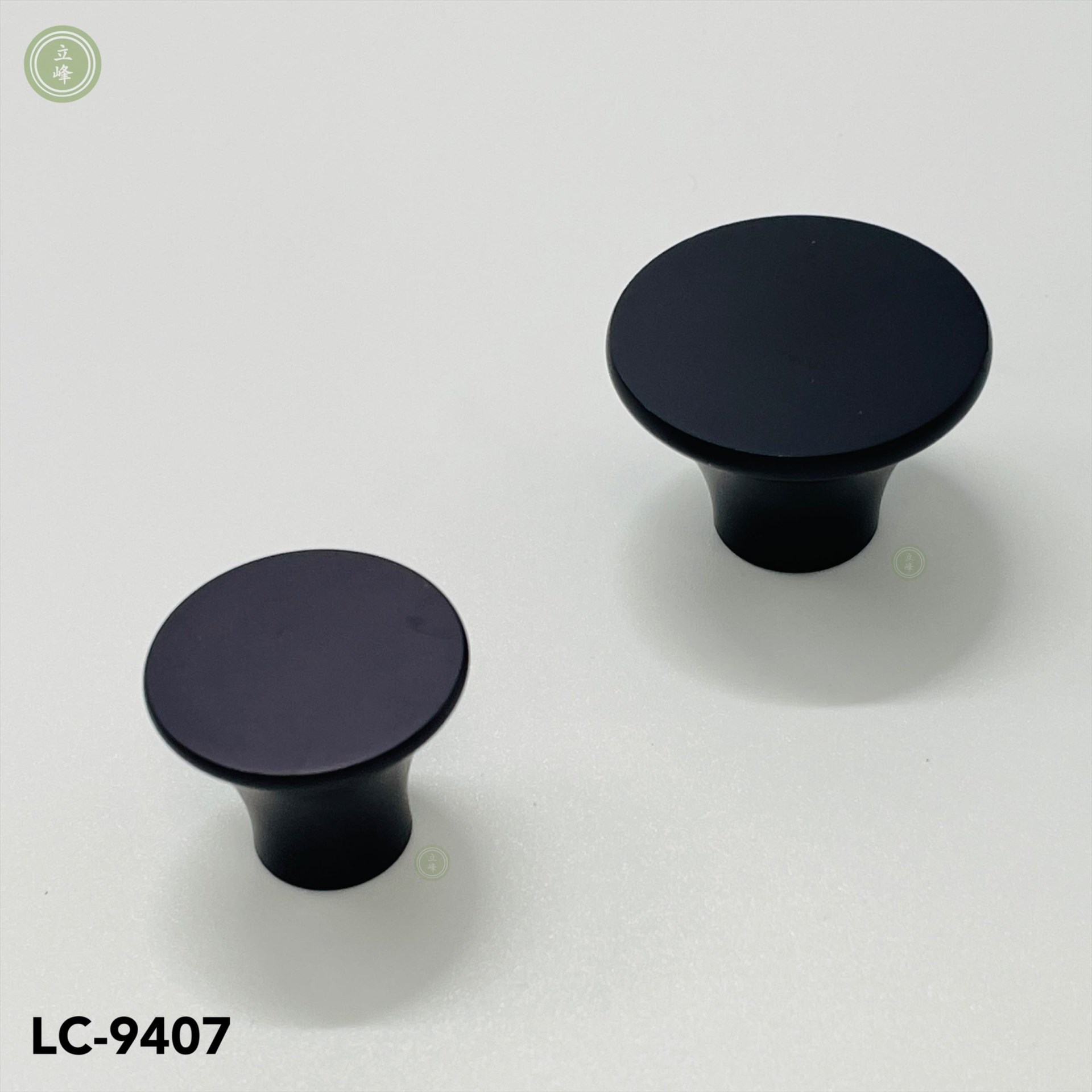 LC9407鐵灰
