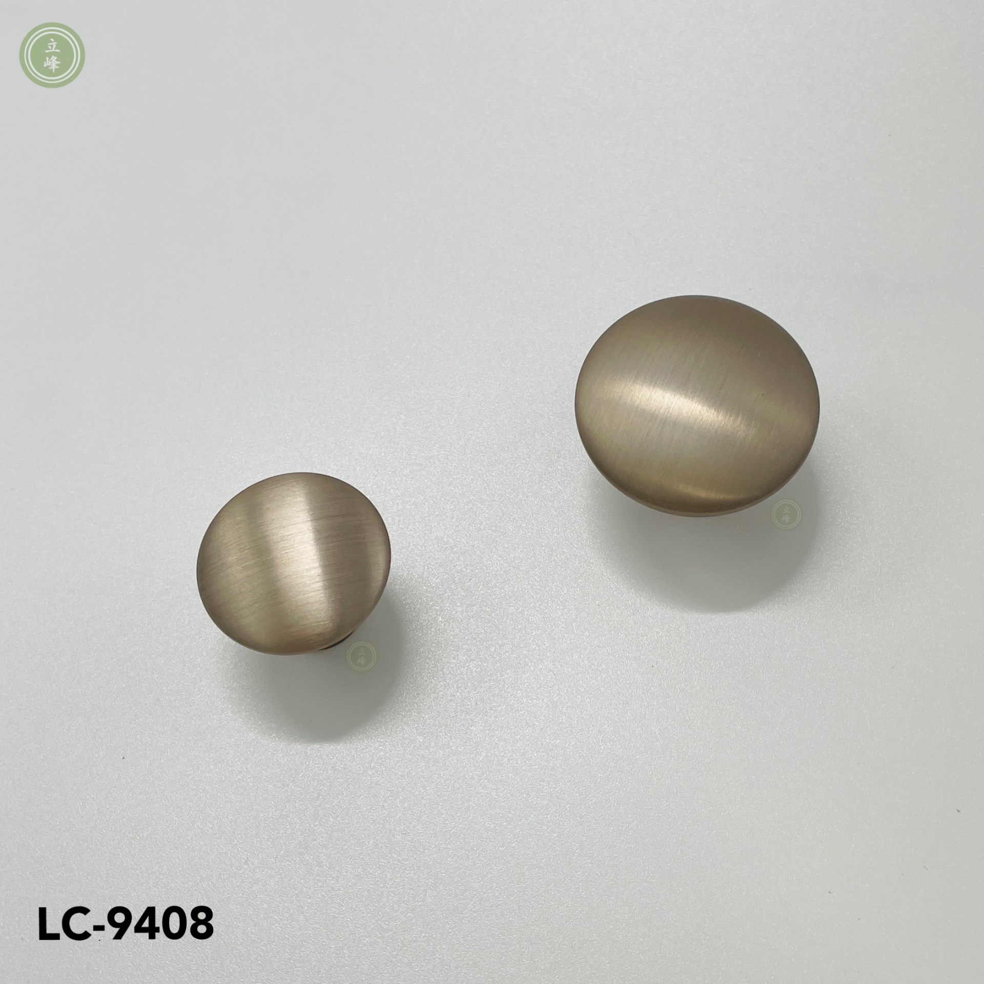 LC9408霧銀