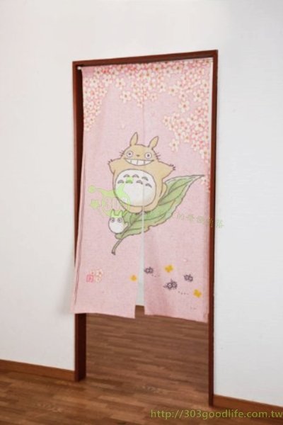 日本製 宮崎駿 TOTORO  龍貓 門簾 ~ 秋日賞月-桔/-春風.乘風飛行-粉  /-雪花-藍/-橡果子- 米色  