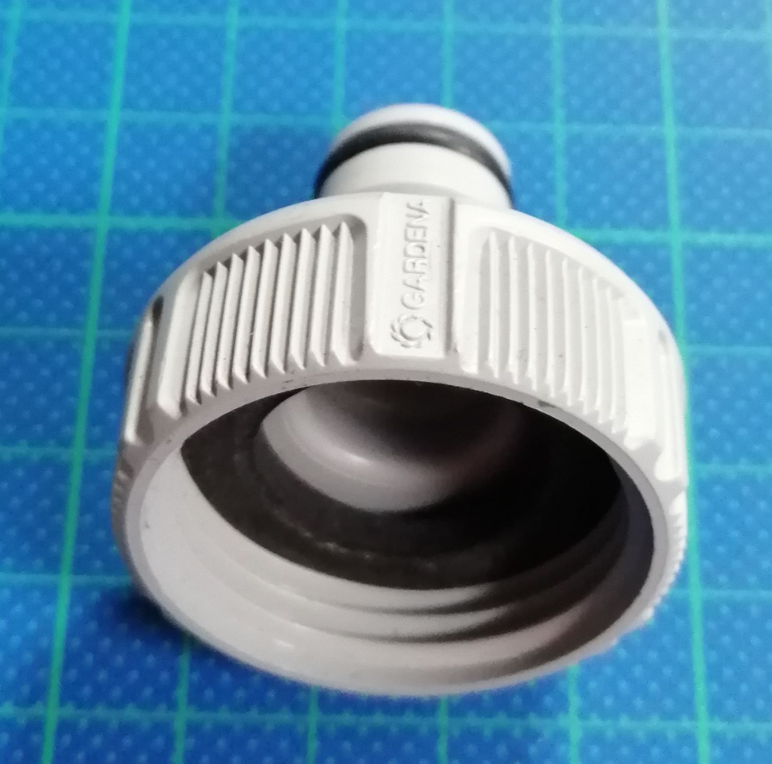 GARDENA  六分內螺紋快速接頭 18202