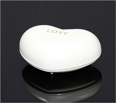 日本製  心型 LOVE滴水皂盒 -  白 . 粉